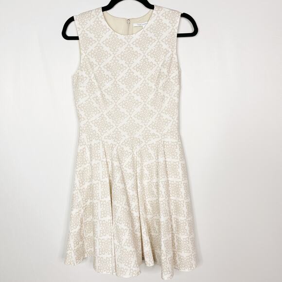Diane Von Furstenberg 2 White Cream Jeannie Fit and Flare Dress Henna Sleeveless - Picture 1 of 10